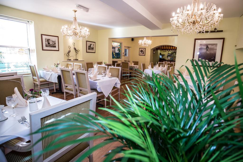 The Peacock Townhouse Hotel Kenilworth - Warwick Esterno foto