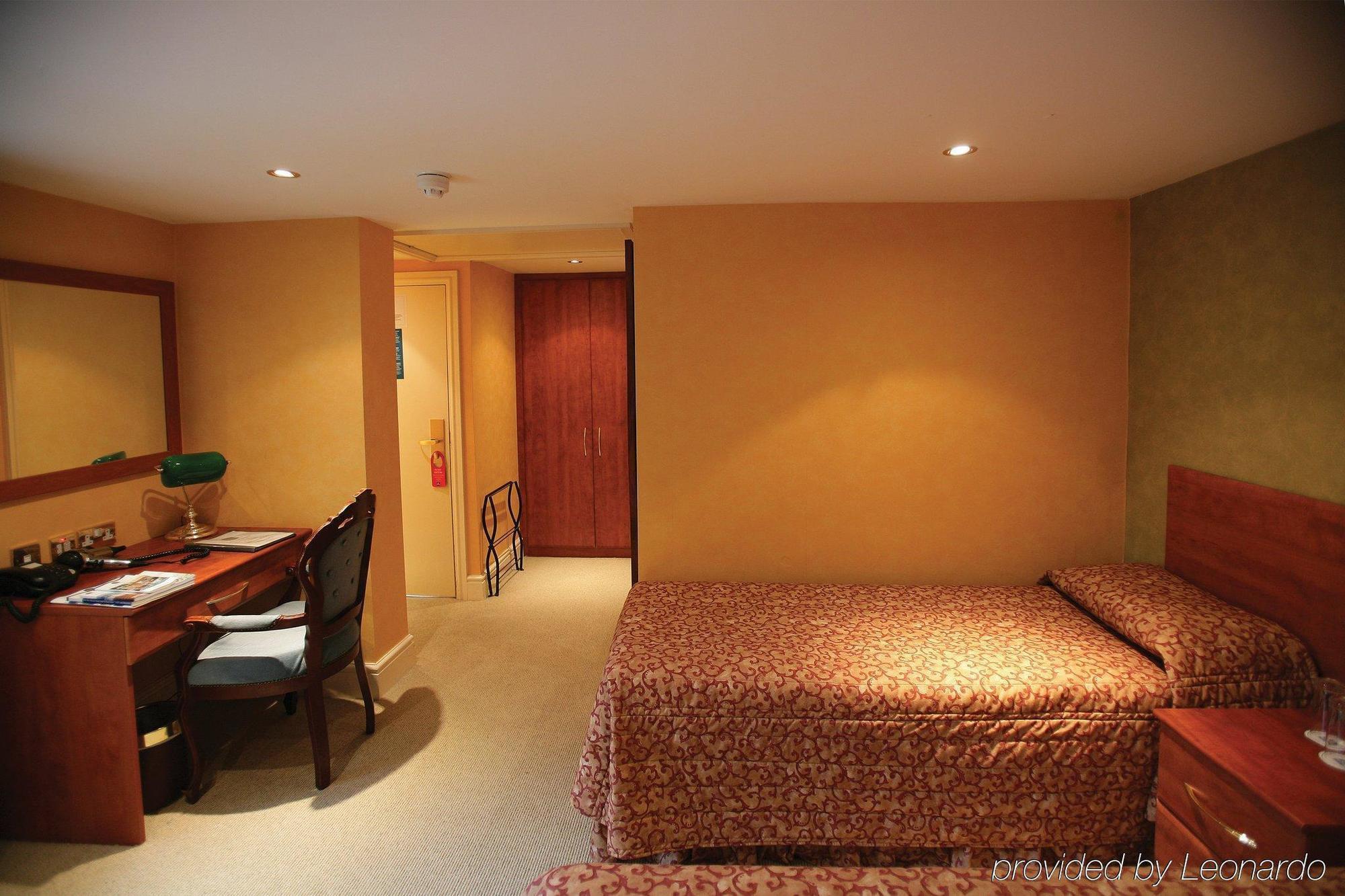 The Peacock Townhouse Hotel Kenilworth - Warwick Esterno foto
