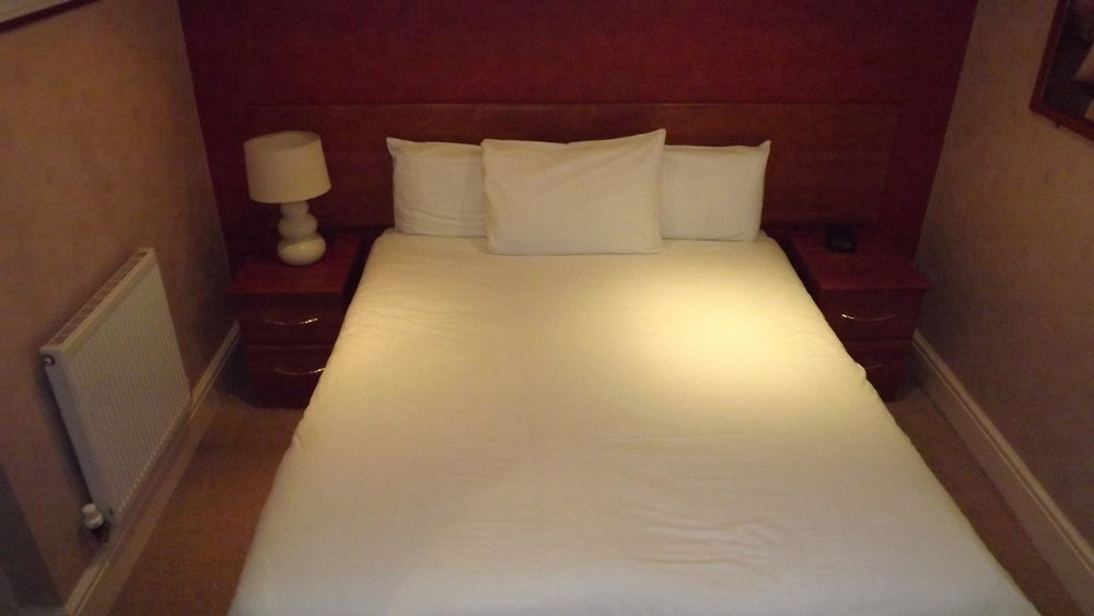 The Peacock Townhouse Hotel Kenilworth - Warwick Esterno foto