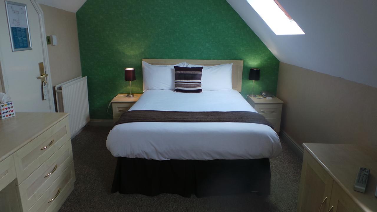 The Peacock Townhouse Hotel Kenilworth - Warwick Esterno foto