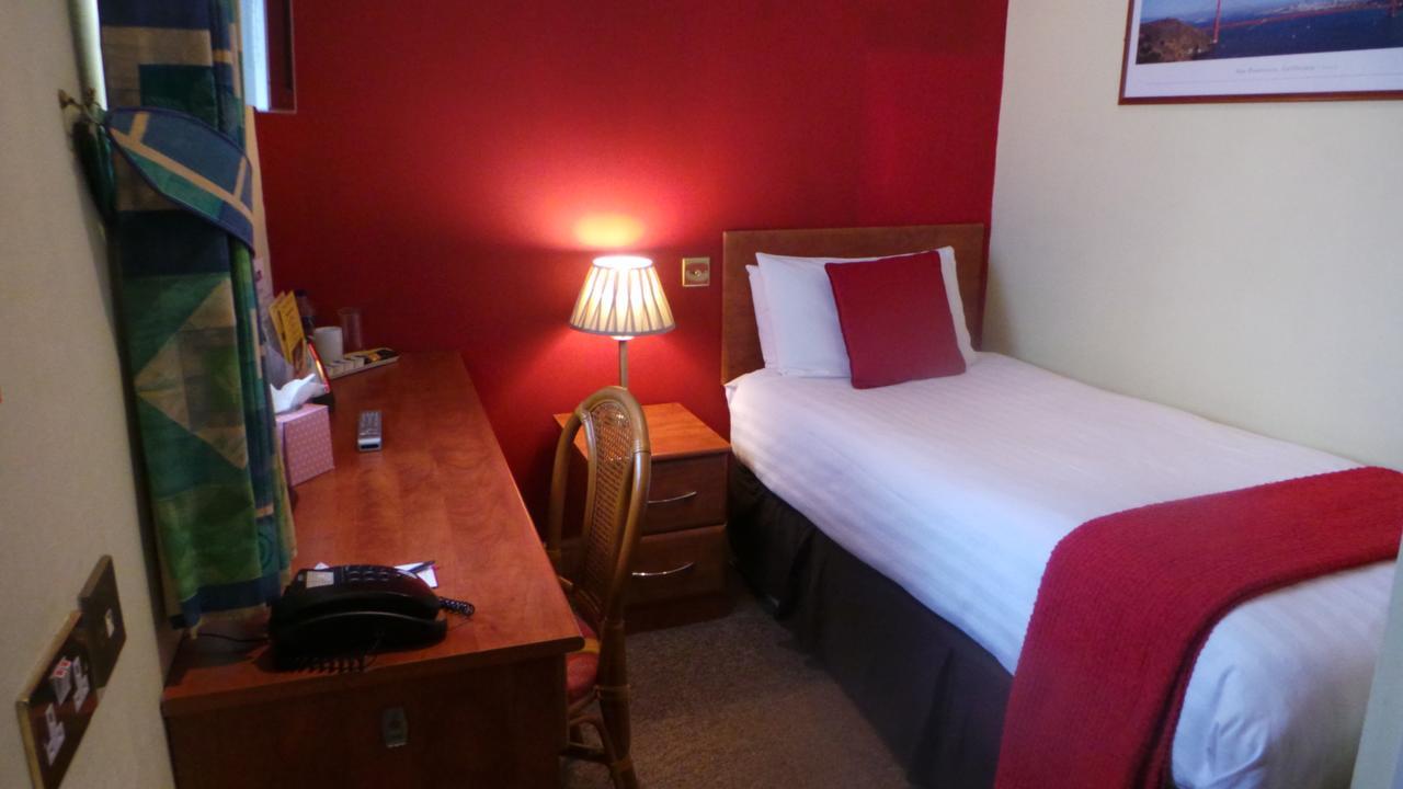 The Peacock Townhouse Hotel Kenilworth - Warwick Esterno foto